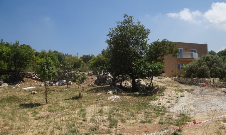 Villa with Land For Sale